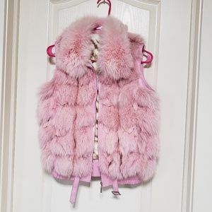 Dyed arctic fox fur vest 100% authentic
